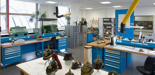 航空研究所使用浦豐柜業(yè)工作臺(tái)升級改造中